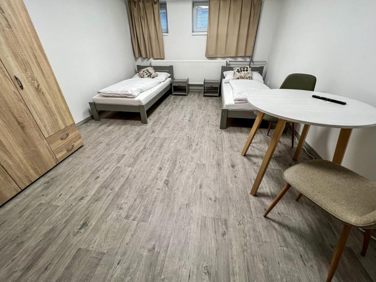 Hostel H18 บาร์เจโอ ภายนอก รูปภาพ