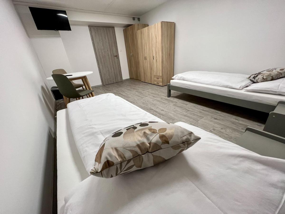 Hostel H18 บาร์เจโอ ภายนอก รูปภาพ